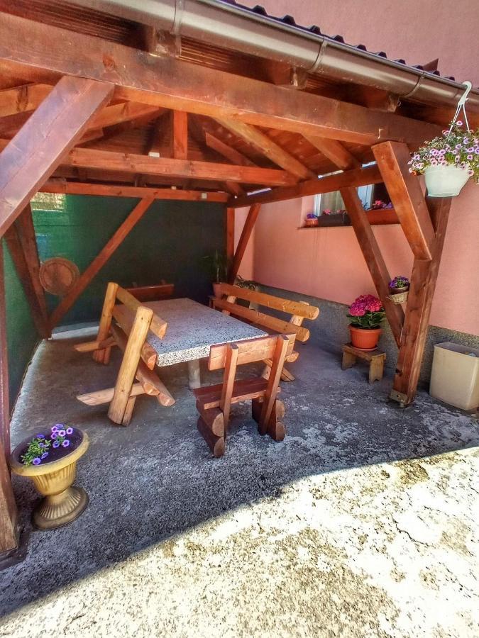 Guest House Bosnian House Hrasnica Exterior photo